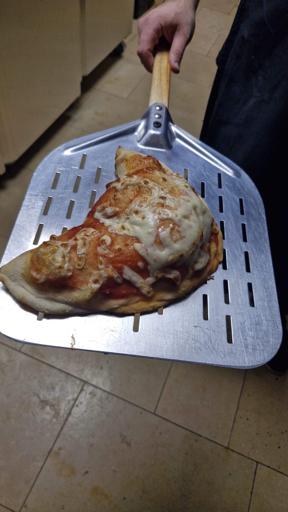 Pizza dal forno a legna Vulpiani